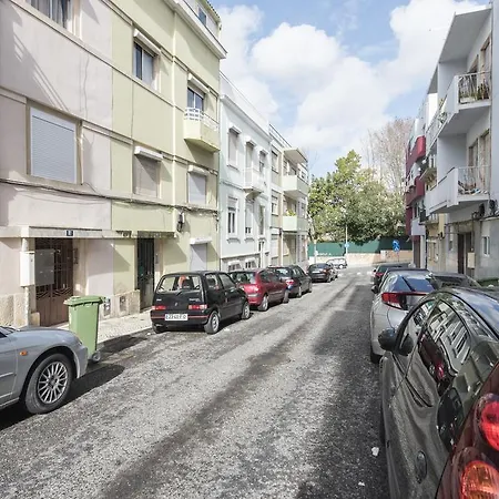 Junto A Fonte Luminosa Lissabon